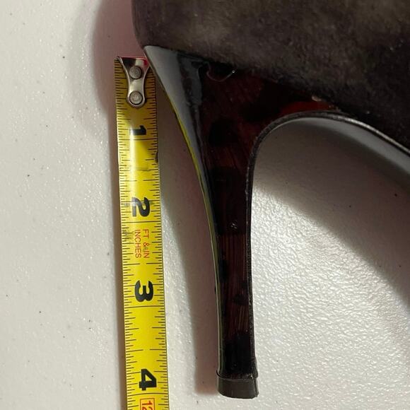 VGUC - Ann Taylor Faux Tortoise Shell Brown Suede Stilettos - Picture 8 of 8